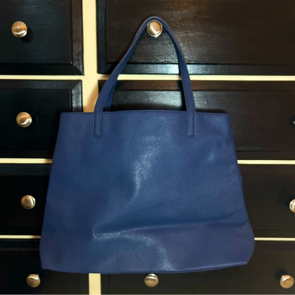 Tommy Hilfiger Saffiano PVC Top Handle Tote Handbag - Picture 2 of 5